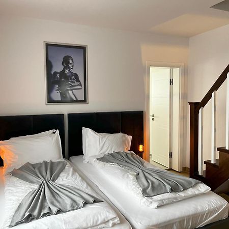 Haven Hotels - Hotel Dona برجيش جلادباخ المظهر الخارجي الصورة