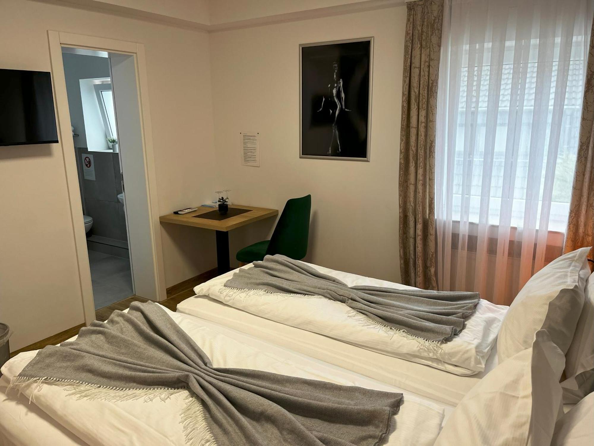 Haven Hotels - Hotel Dona برجيش جلادباخ المظهر الخارجي الصورة