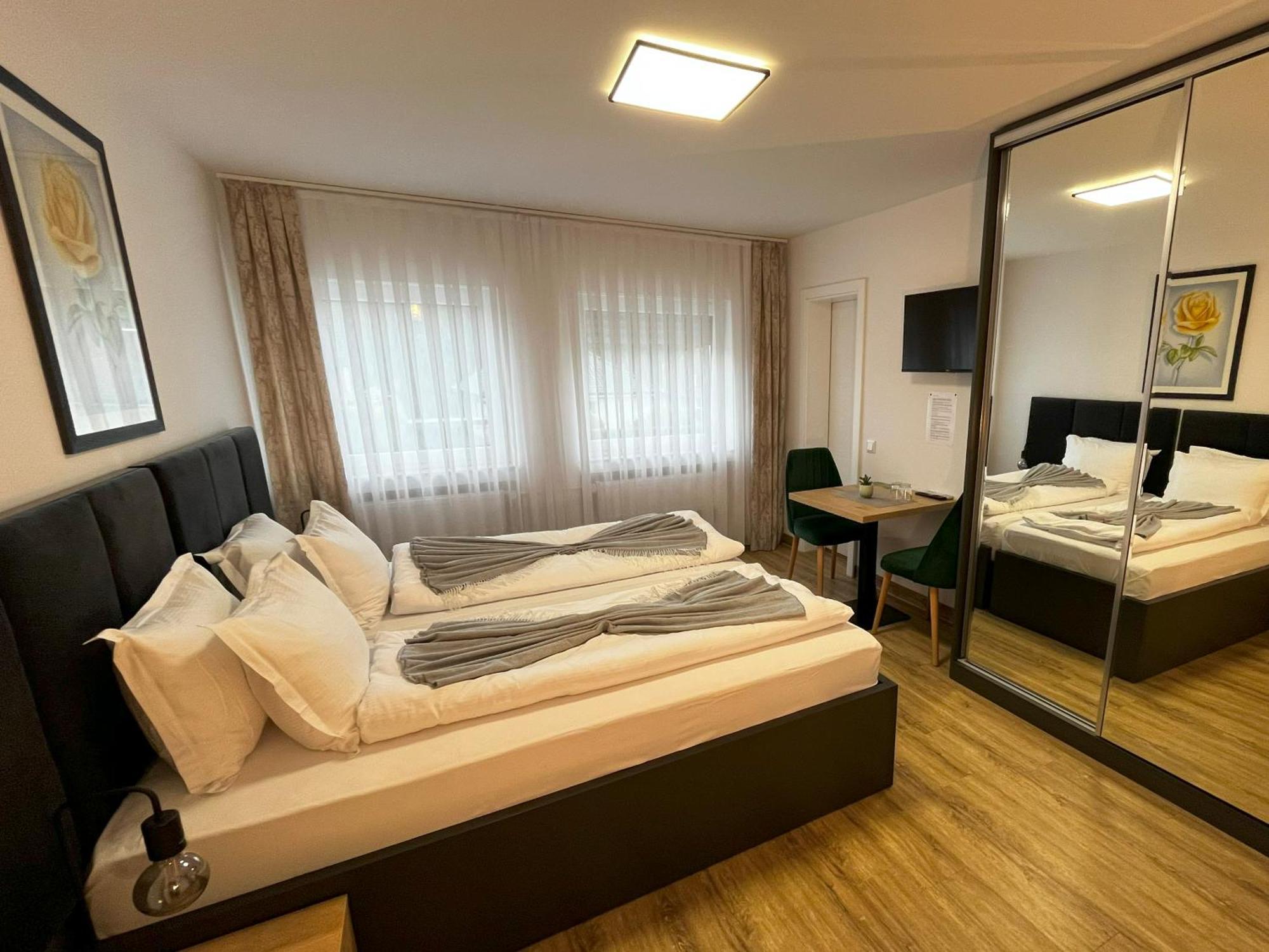 Haven Hotels - Hotel Dona برجيش جلادباخ المظهر الخارجي الصورة