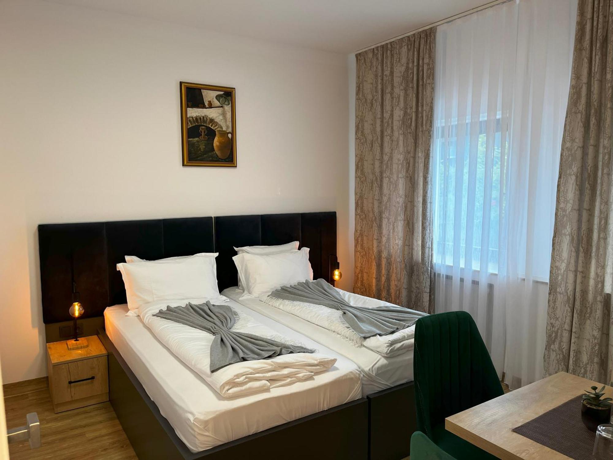 Haven Hotels - Hotel Dona برجيش جلادباخ المظهر الخارجي الصورة