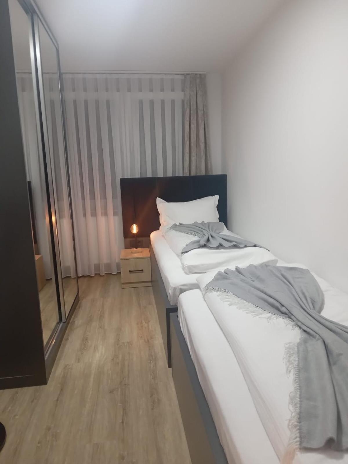 Haven Hotels - Hotel Dona برجيش جلادباخ المظهر الخارجي الصورة