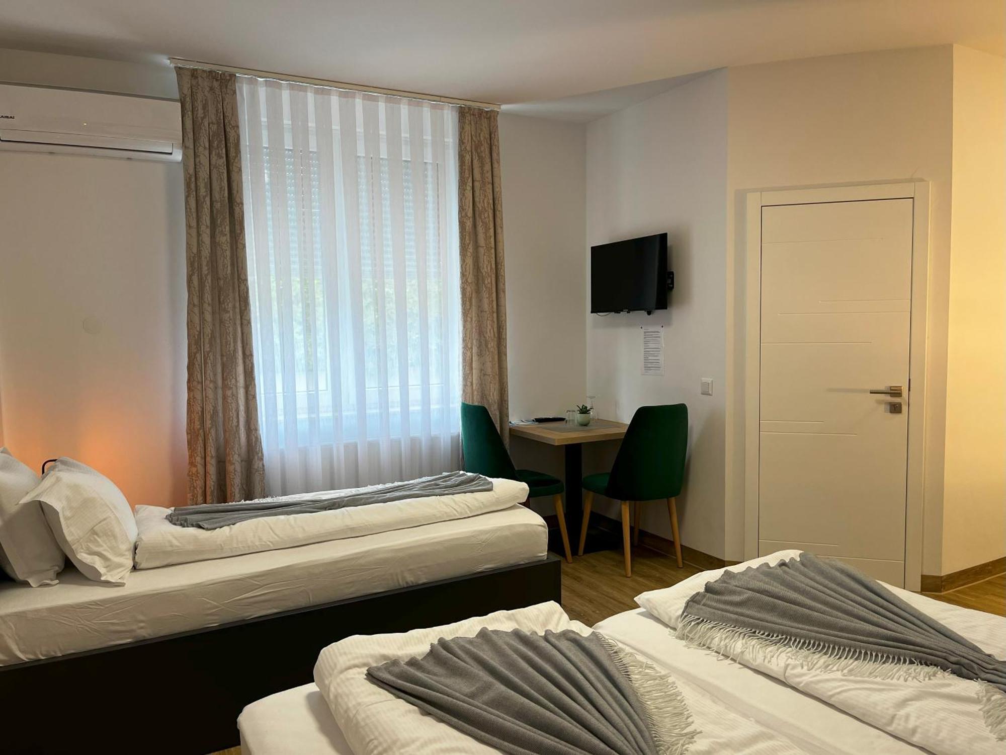 Haven Hotels - Hotel Dona برجيش جلادباخ المظهر الخارجي الصورة