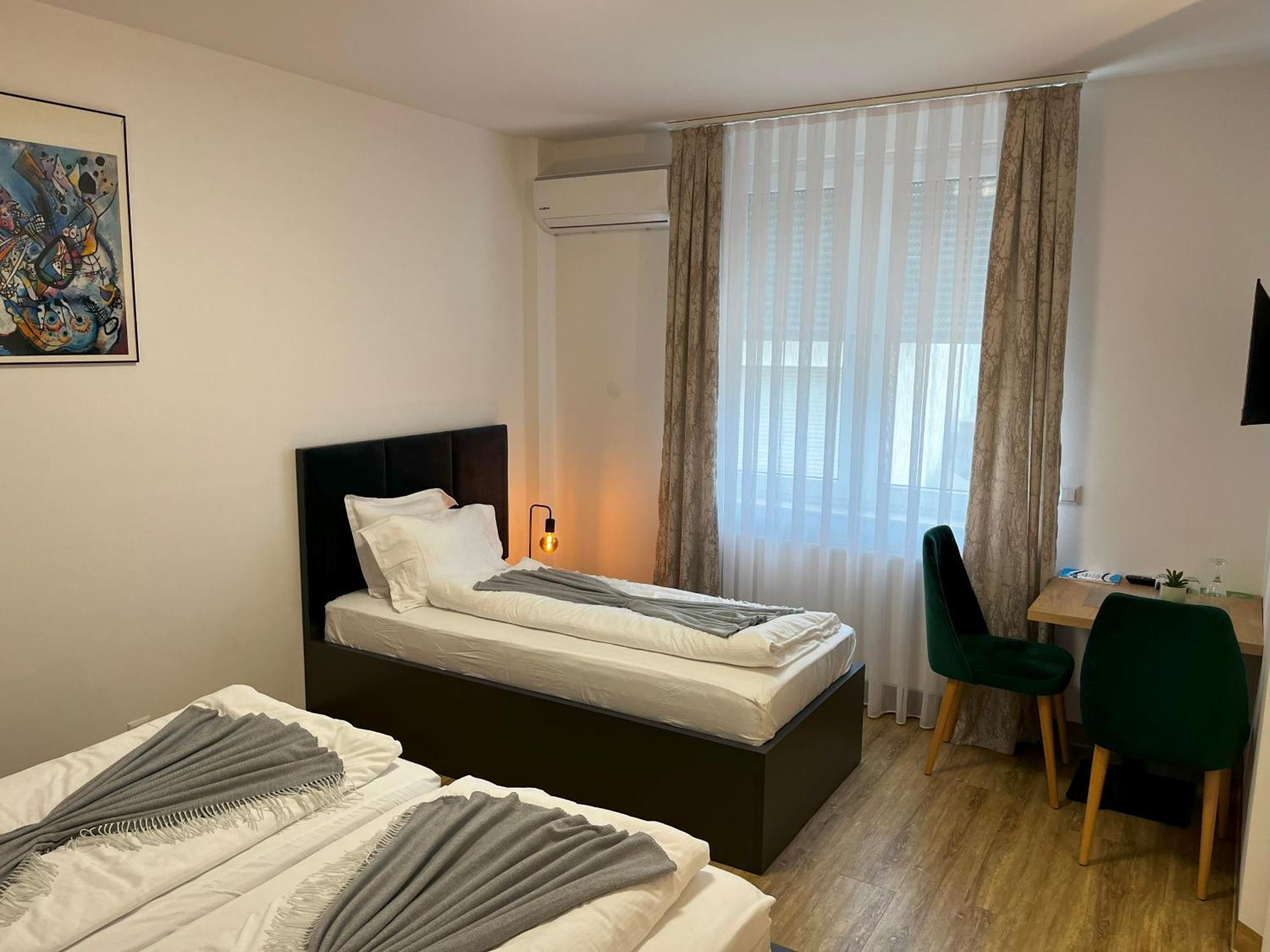 Haven Hotels - Hotel Dona برجيش جلادباخ المظهر الخارجي الصورة
