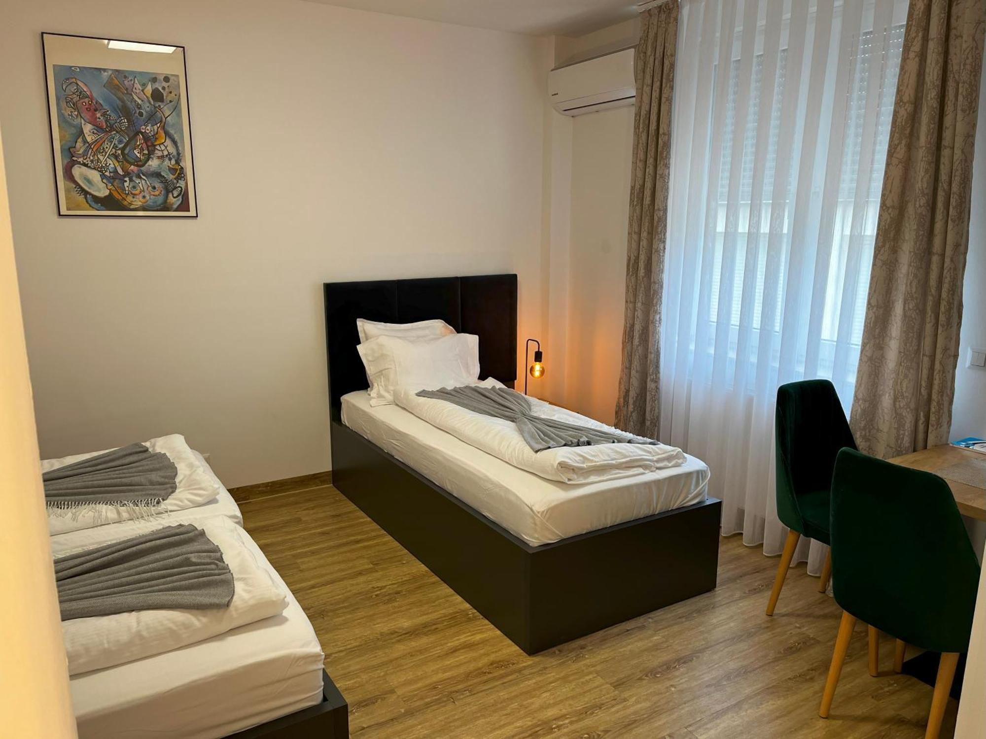 Haven Hotels - Hotel Dona برجيش جلادباخ المظهر الخارجي الصورة