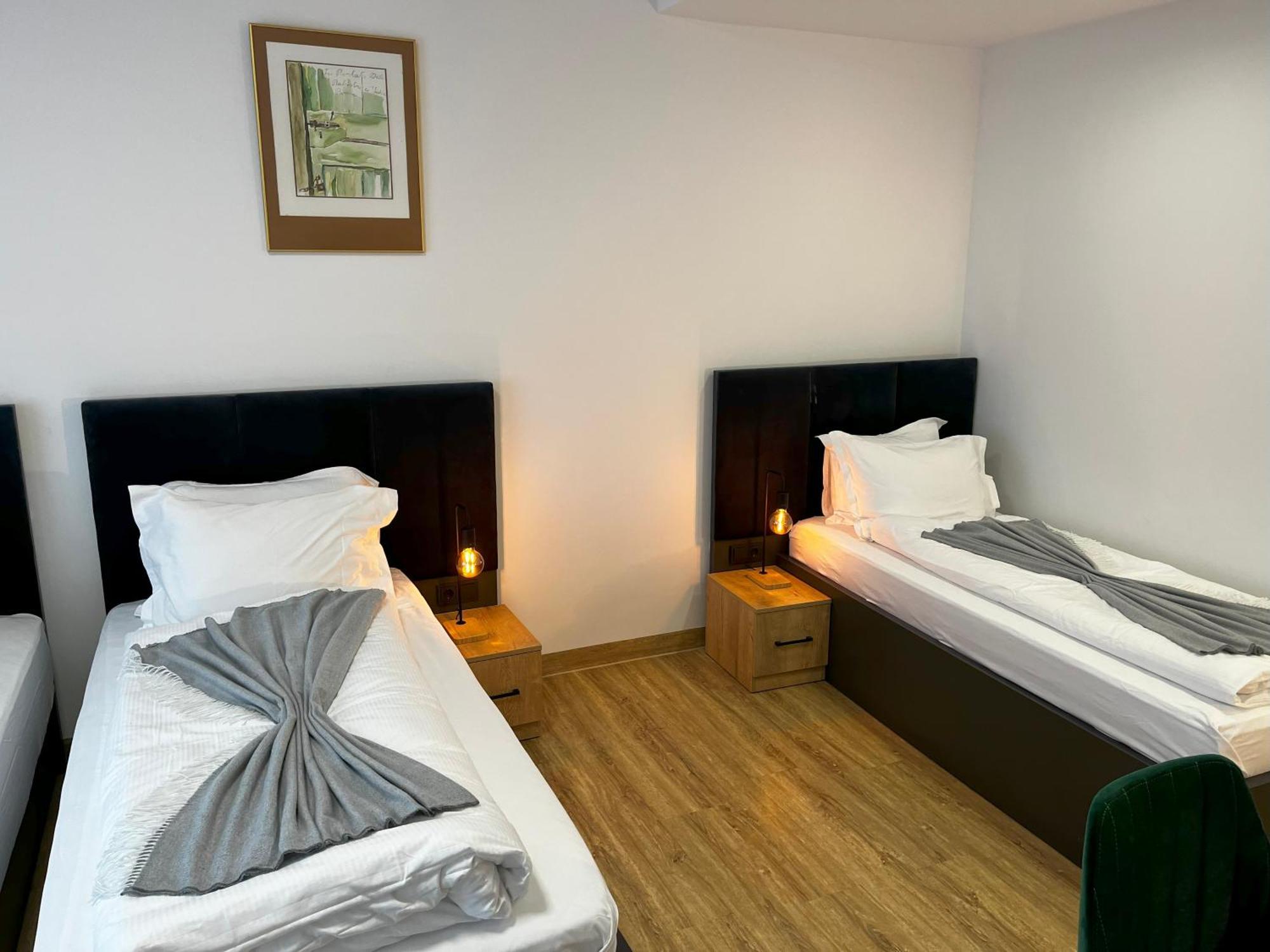 Haven Hotels - Hotel Dona برجيش جلادباخ المظهر الخارجي الصورة