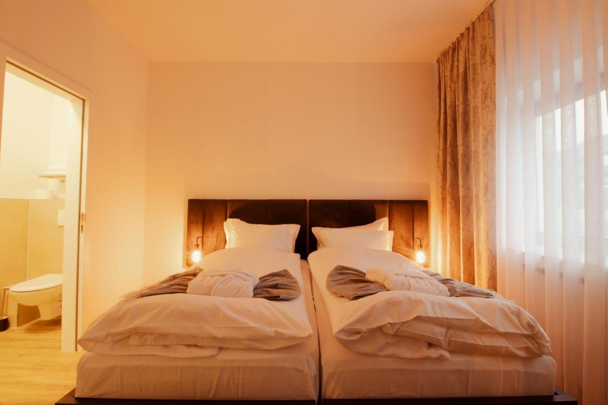 Haven Hotels - Hotel Dona برجيش جلادباخ المظهر الخارجي الصورة