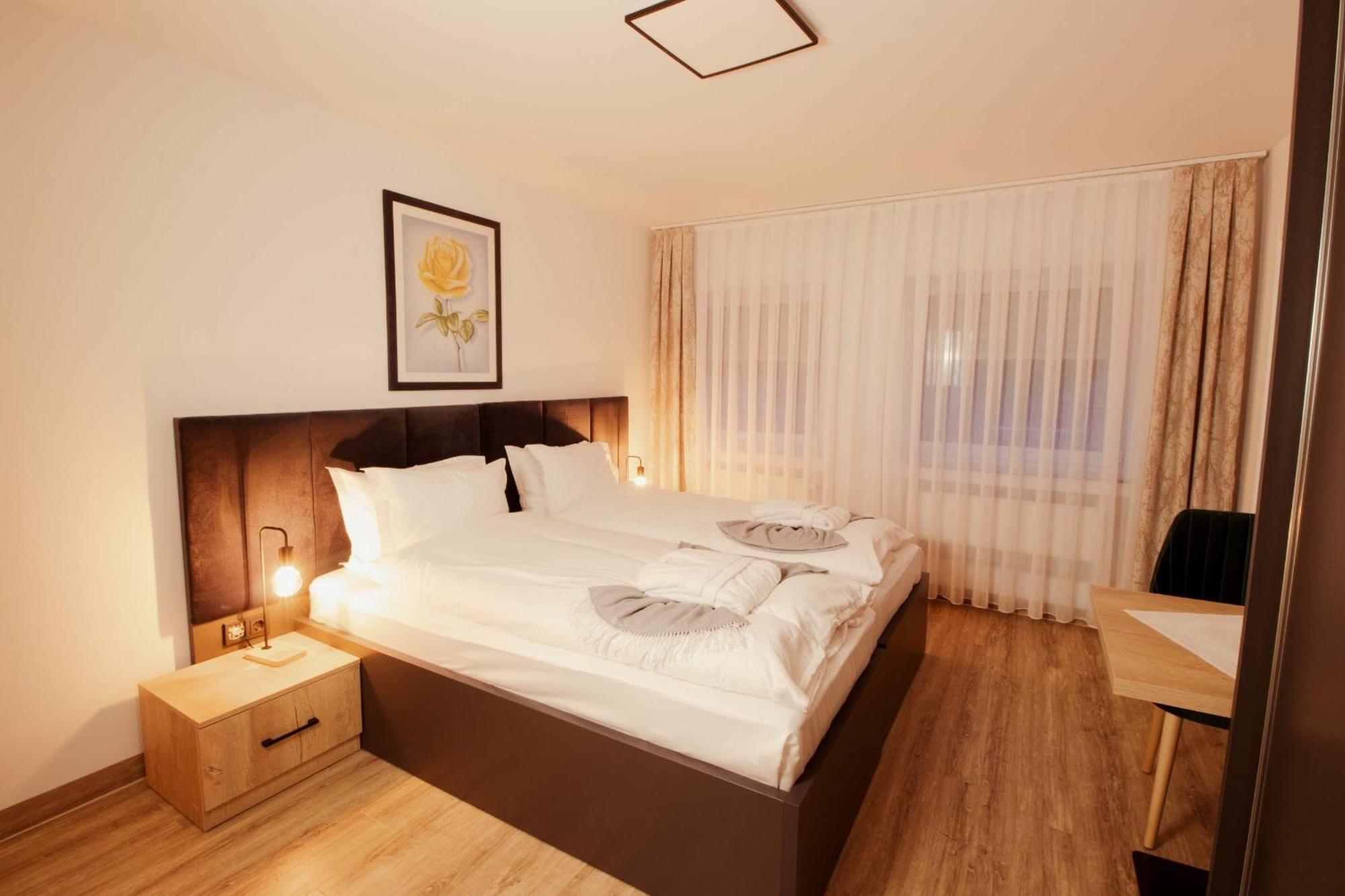 Haven Hotels - Hotel Dona برجيش جلادباخ المظهر الخارجي الصورة